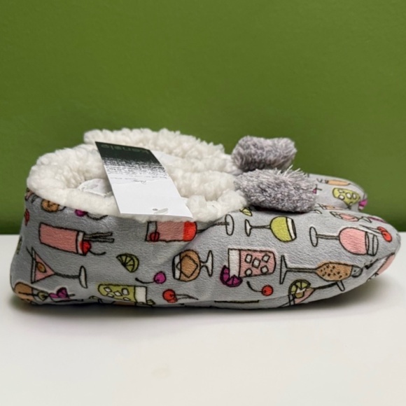 Kensie Slipper Sock with Pom Pom - Picture 2 of 7